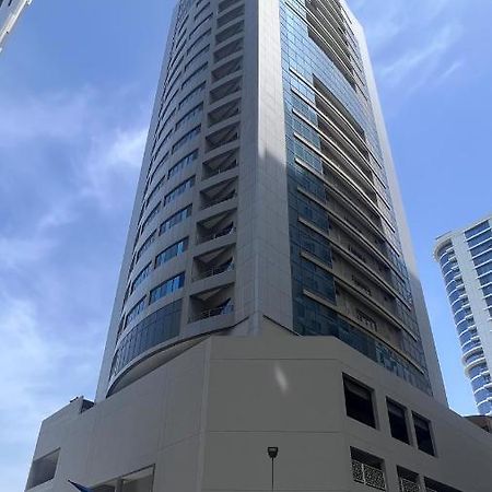 The Seven Hotel Manama Exterior foto